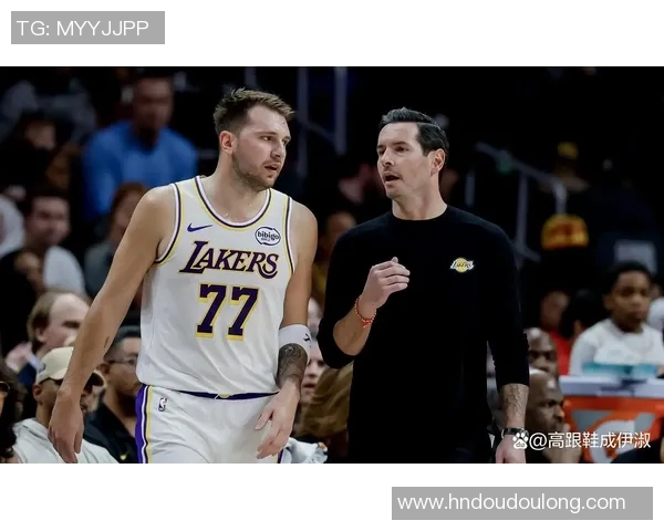 詹姆斯:老雷,三连败了,你怎么说?雷迪克:太阳打得并不完美!